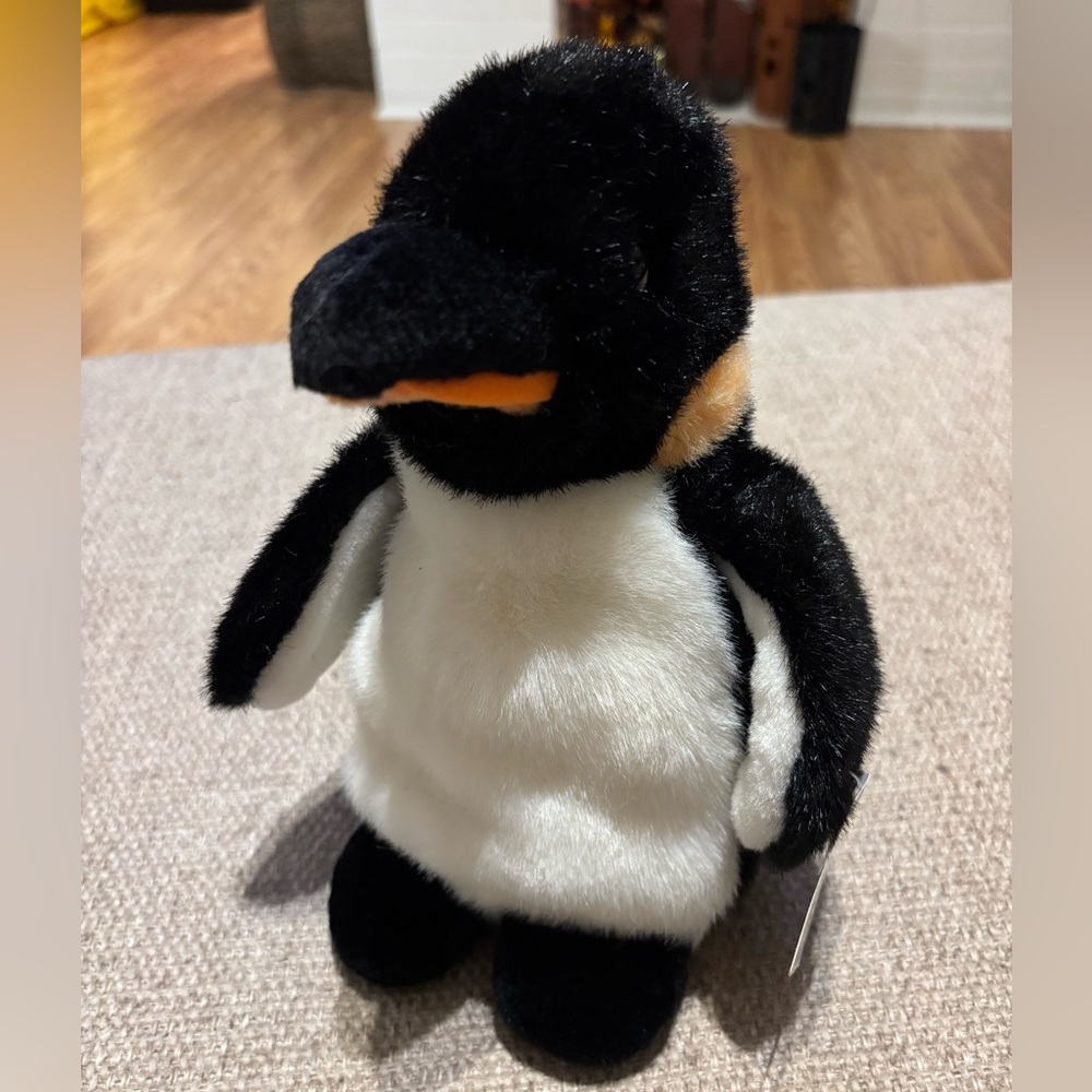 Russ Peppi the Penguin 8 1/2 inches tall